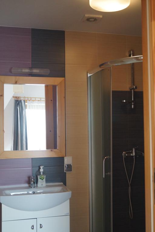 Zowiyrucha Apartment Bukowina Tatrzanska Bagian luar foto