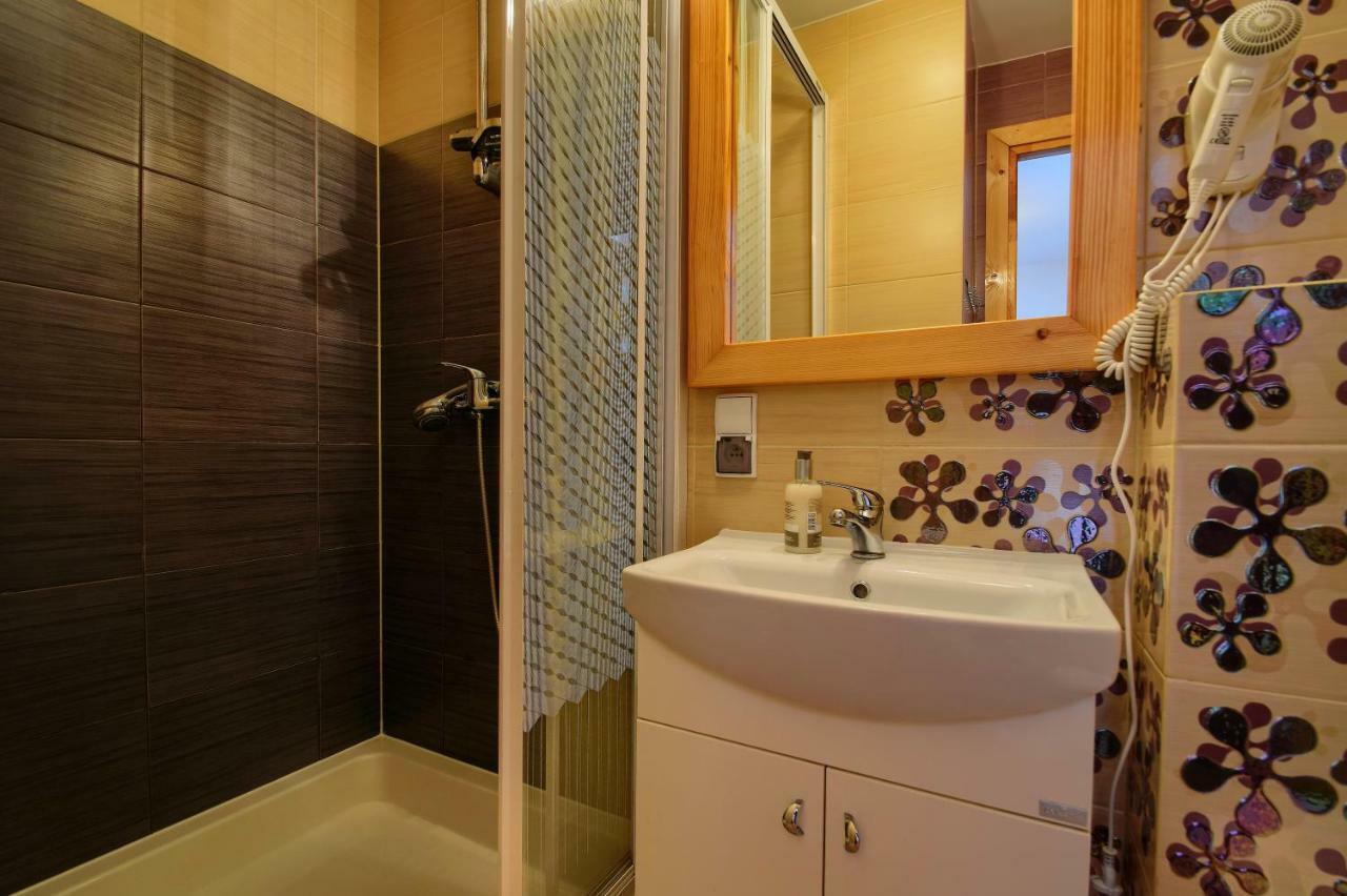 Zowiyrucha Apartment Bukowina Tatrzanska Bagian luar foto